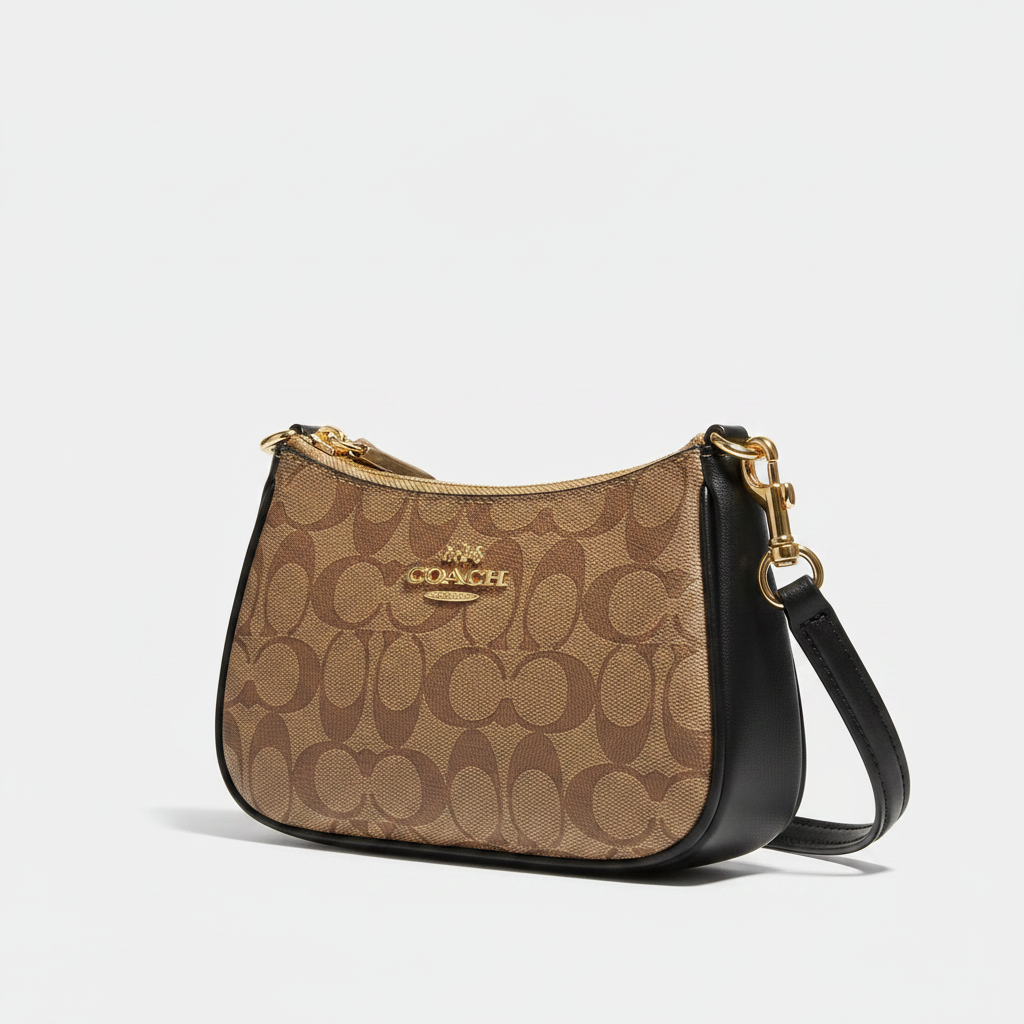 Coach Teri Wristlet - 45 Angle